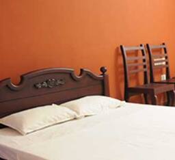 Standard Double Bed